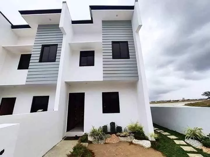 Townhouse with 2BR along Gov. Drive TRece, Trece Martires, Cavite