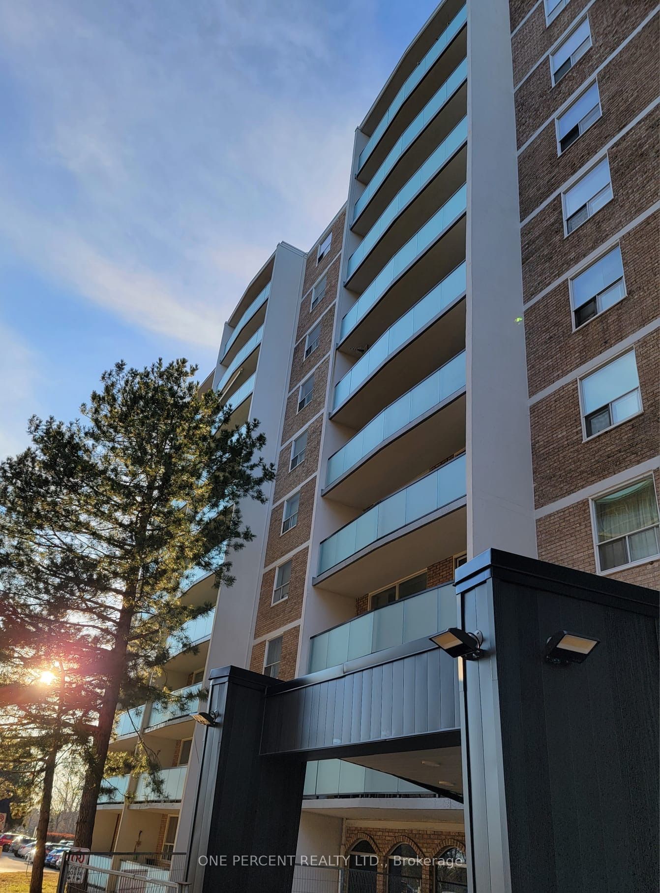 1002-359 Geneva Street, St. Catharines, ON