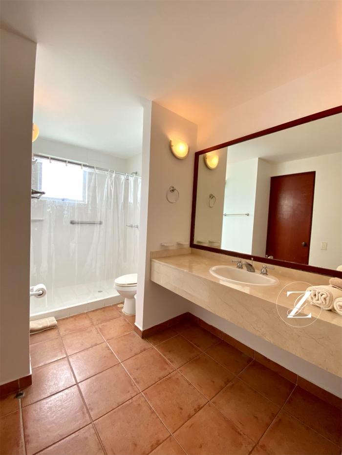 Decameron / town house