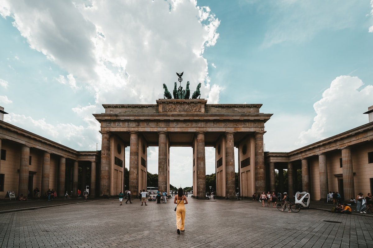 Cost of Living in Germany vs. USA (2026) — Real Side-by-Side Numbers