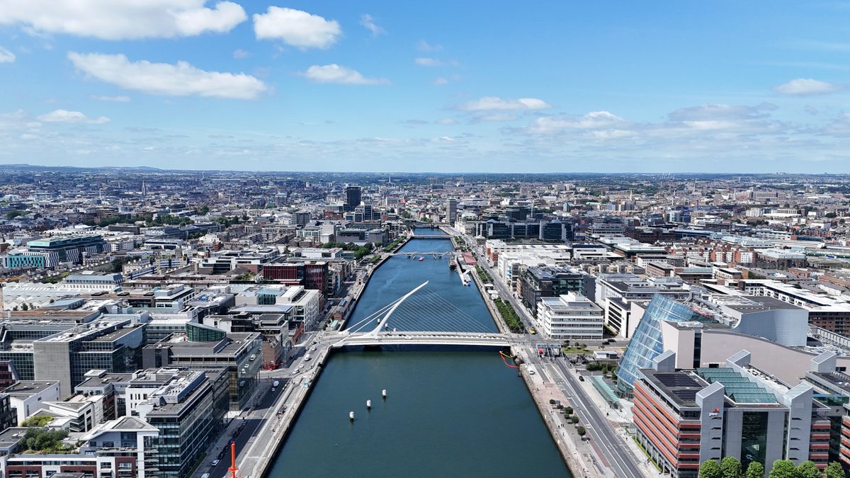 The Complete Guide to Moving to Ireland as an American
